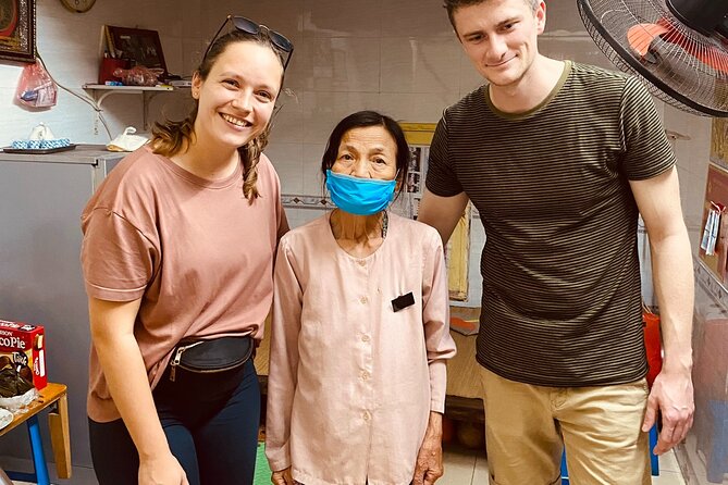 Hanoi Bike Tour with Food - Highlights & Local Life - Getting started at Hoa Lo Prison, and why the order is smart