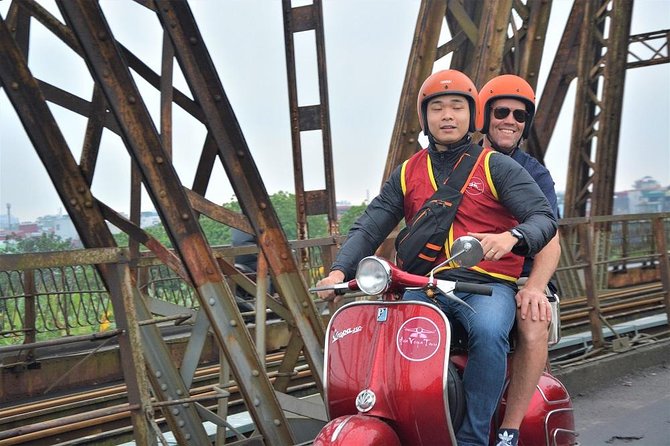 Hanoi By Vespa Tours: HISTORY + CULTURE + SIGHT + FUN 2,5 Hours - The start at Hanoi Opera House: your route anchor