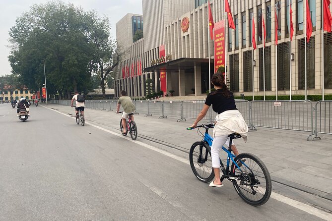 Hanoi City Bike Tour through Banana Island & Food Tasting - Pickup and bike shop basics, so you do not waste time