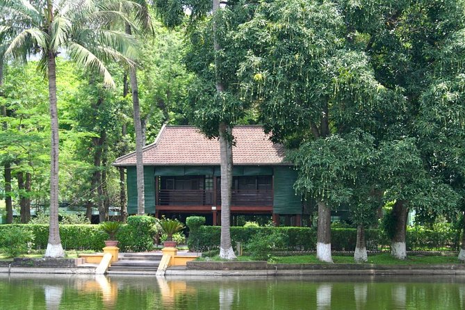 Hanoi City Half Day Private Tour: Hidden Corners & Train Street - Guides and drivers are the real upgrade
