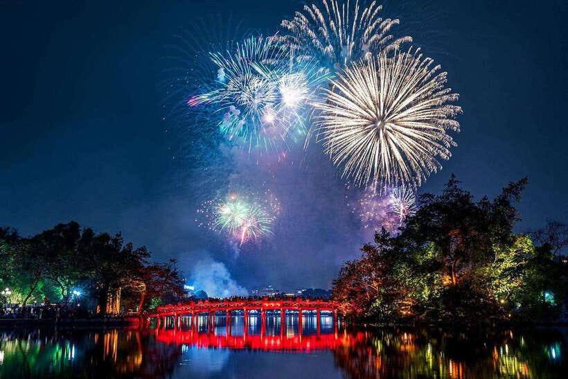 Hanoi City Half Day - The City Contains Cultural Beauty - One Pillar Pagoda and the Temple of Literature, faith plus ideas