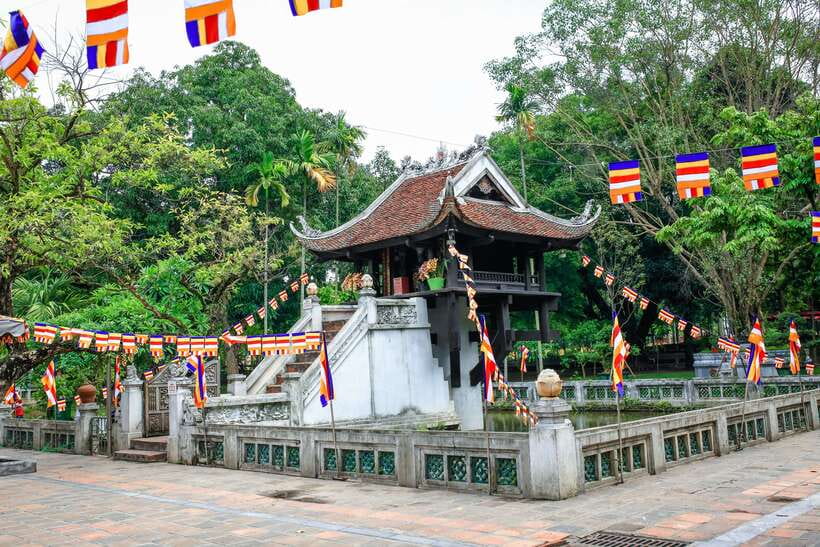 Hanoi: City Highlights Tour with Train Street & Hidden Gems - Ho Chi Minh Mausoleum and One Pillar Pagoda: what you’ll actually see