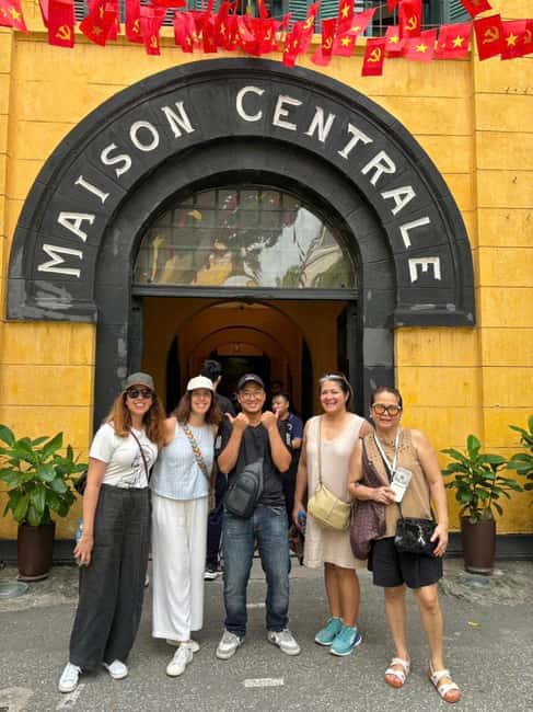 Hanoi City Highlights Walking Tour – Landmarks & History - Fine Arts Museum and Women’s Museum: two very different ways to understand Vietnam