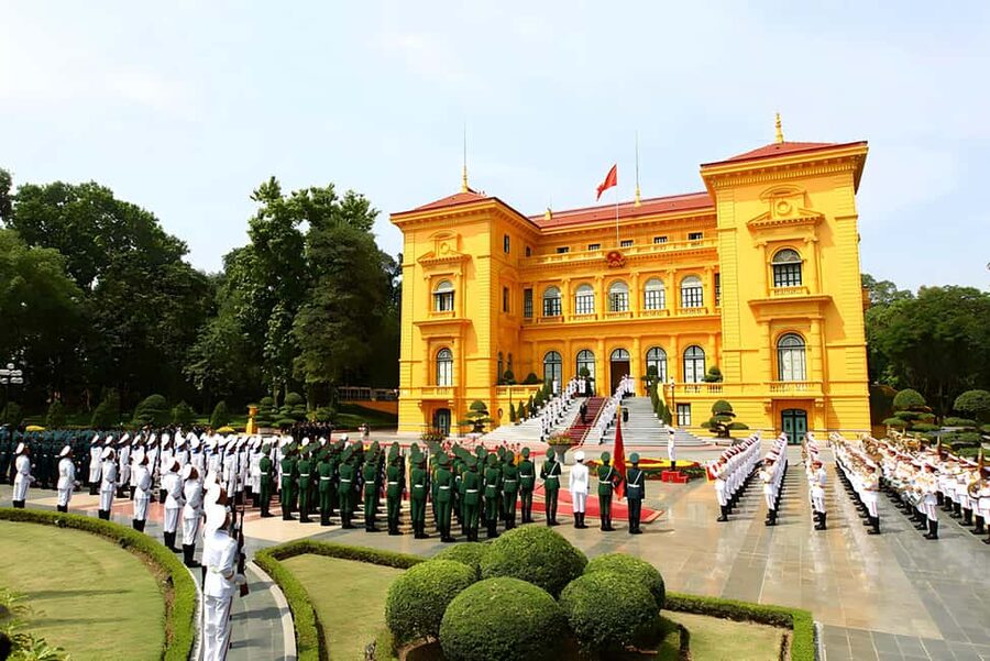 Hanoi City Highlights Walking Tour – Landmarks & History - Kham Thien Train Street: the fun part that still teaches you something