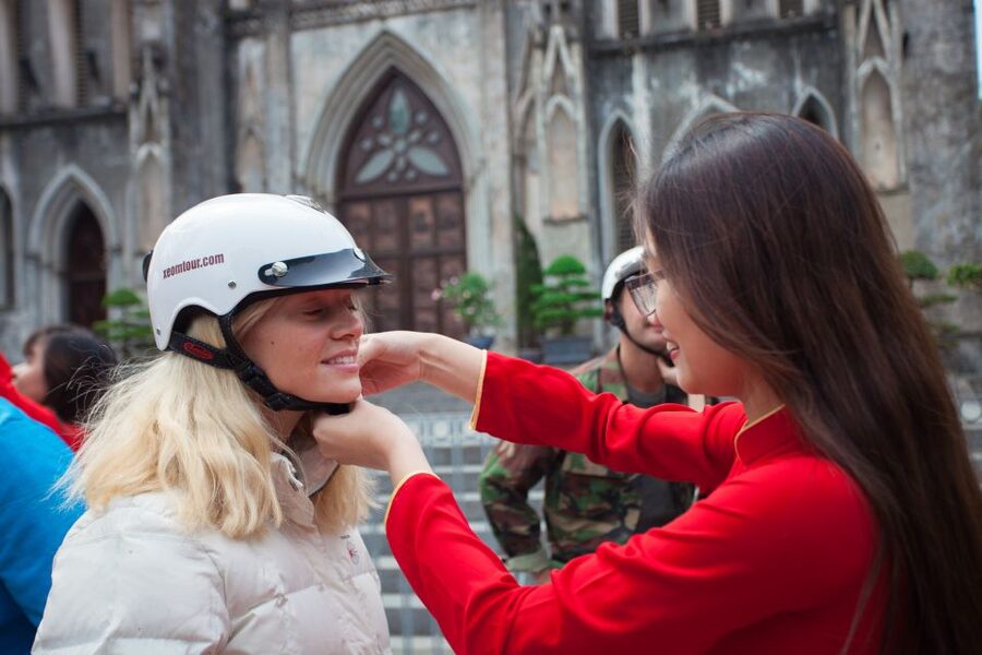 Hanoi: City Sightseeing Motorbike Tour - Egg Coffee, Photos, and Keeping Your Day Smooth