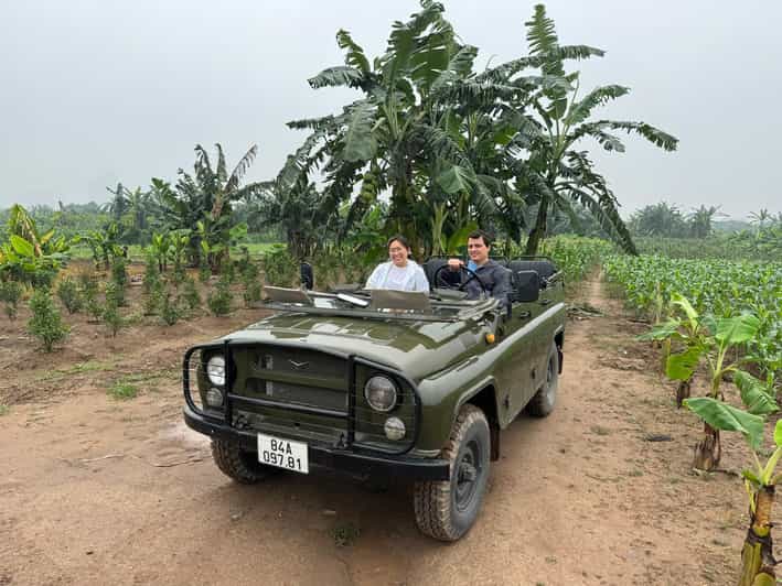 Hanoi City Tour and Countryside 4,5 Hours - Banana Island and West Lake Edge: The Hanoi Contrast That Actually Counts
