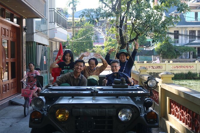 Hanoi City Tour Highlight, Train Street Combine visit Countryside - West Lake sweep plus the John Mc monument visit