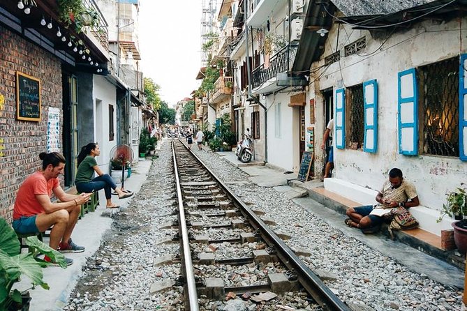 Hanoi City Tour: Private Half-Day to Hidden Corners &Train Street - One Pillar Pagoda and Ho Chi Minh Mausoleum Square Area