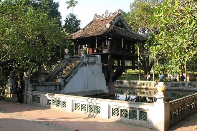 Hanoi City Tour: Private Half-Day to Hidden Corners &Train Street - Long Bien Bridge and Long Bien Station: A Different Side of Hanoi