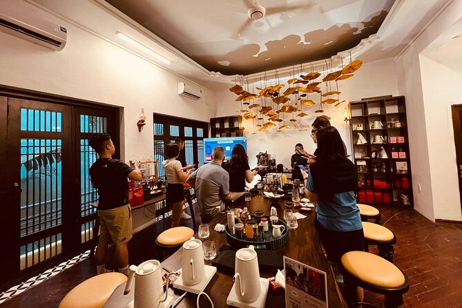 Hanoi Coffee Experience: 6 Brews, 9 Recipes & 3 Liquor Tastings - Liquor tastings and the signature coffee cocktail