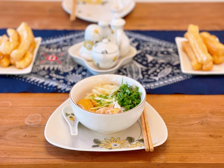Hanoi Cooking Class in Haven of Tranquility - Thom culinary - Market hopping beyond Dong Xuan: Cau Dong and Thanh Ha