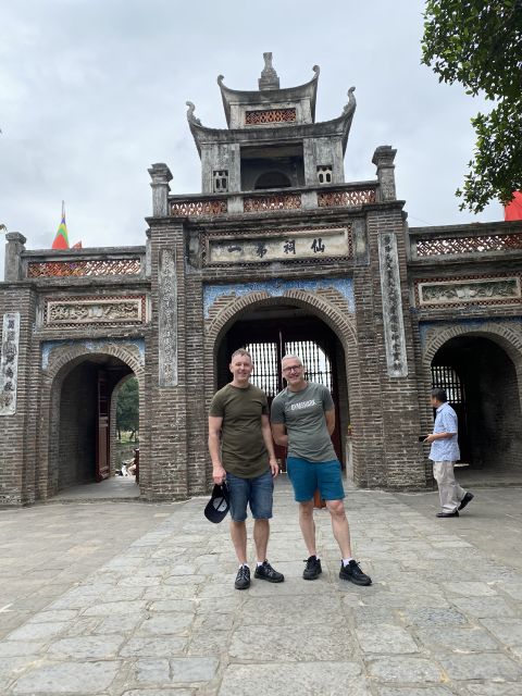 Hanoi Countryside Bike Tour: Red River Culture & Daily Life - Visit with locals, the part that makes it feel real