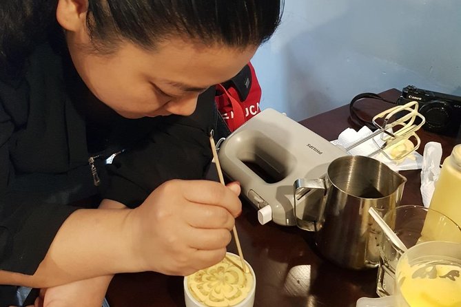 Hanoi Egg Coffee making course - The Instructor Factor: English Clarity and Friendly Guidance