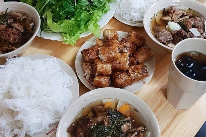 Hanoi Famous Michelin Guided Street Food Tour - What You’re Really Buying at This Hanoi Street Food Tour