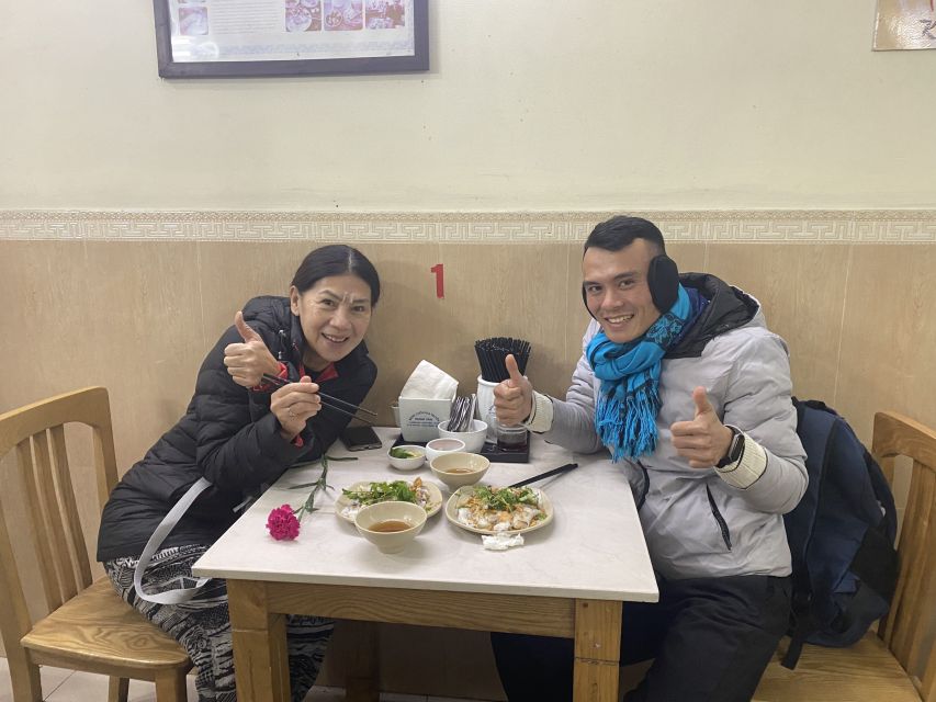 Hanoi: Food and Sightseeing Motorbike Tour with 7 Tastings - West Lake Photo Stop: A Short Reset That Makes the Night Better