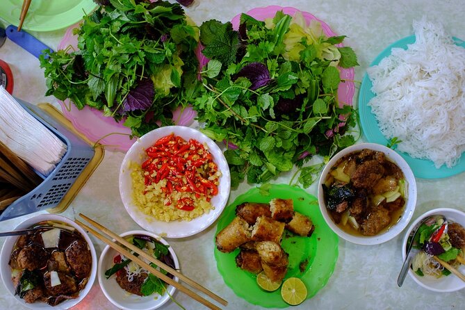 Hanoi Food & Train Street Tour - Price and value: what $30 buys you in Hanoi terms