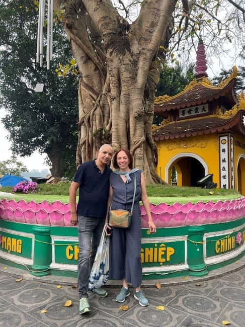 Hanoi Full-Day City Group Tour with Lunch and Guide - Optional cyclo ride or Water Puppet Show: add Hanoi flavor