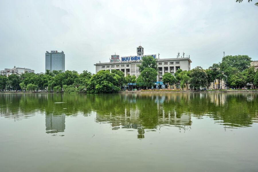 Hanoi: Full-Day City Tour with Lunch and Optional Extras - One Pillar Pagoda: the quick spiritual contrast that keeps the day human