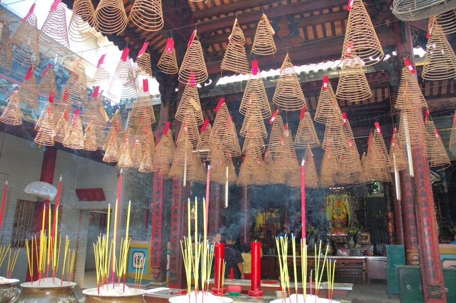 Hanoi: Full-Day City Tour with Lunch and Optional Extras - Vietnam Ethnology Museum, or Women Museum on Mondays: how the tour handles closures