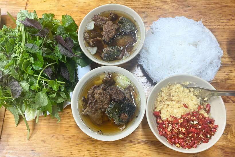 Hanoi: Guided Street Food Tour with Train Street Experience - Why Train Street Turns a Food Tour Into a Real Event