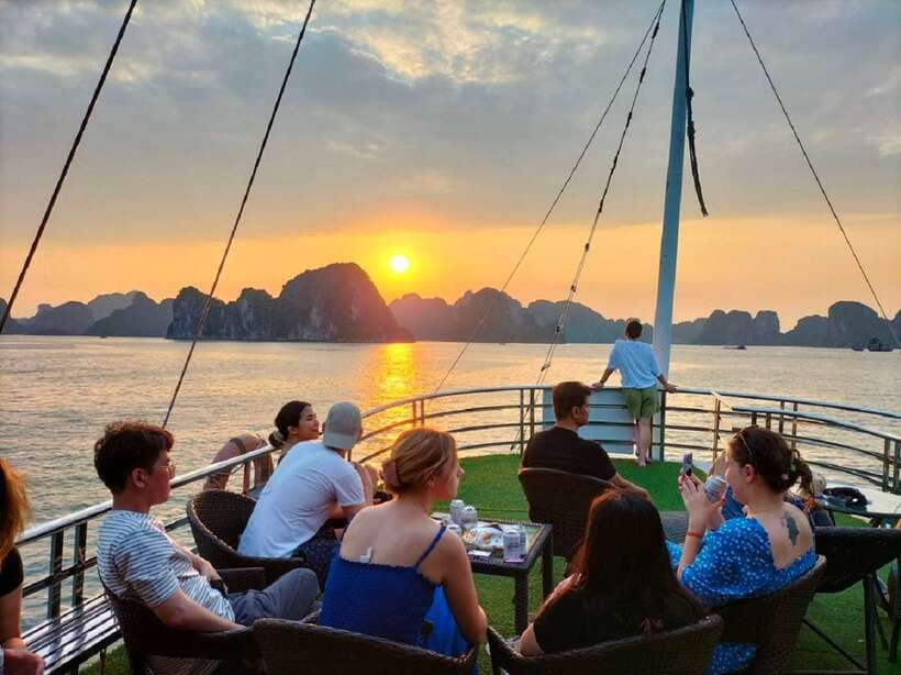 Hanoi: Ha Long Bay Day Cruise - Swimming, Meal, Kayaking - Price and value: how $41 works as a “do it all” day