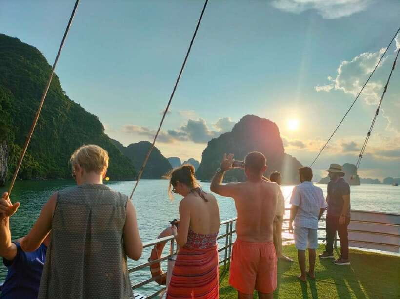 Hanoi: Ha Long Bay Day Cruise - Swimming, Meal, Kayaking - Optional add-on: speedboat time if you want it faster