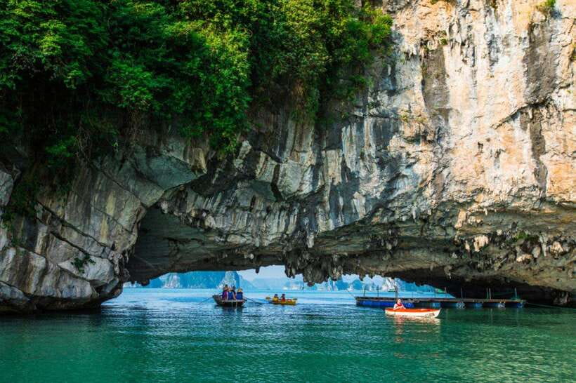 Hanoi/Ha Long: Ha Long Bay Luxury Day Cruise by Catamaran - The Onboard Vietnamese Lunch You’ll Be Glad You Waited For