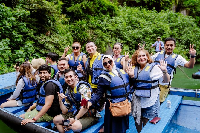 Hanoi: Halong Bay Luxury Option – Titop, Surprise Cave, Kayak - Lunch Onboard: Included Food That Doesn’t Steal Your Day