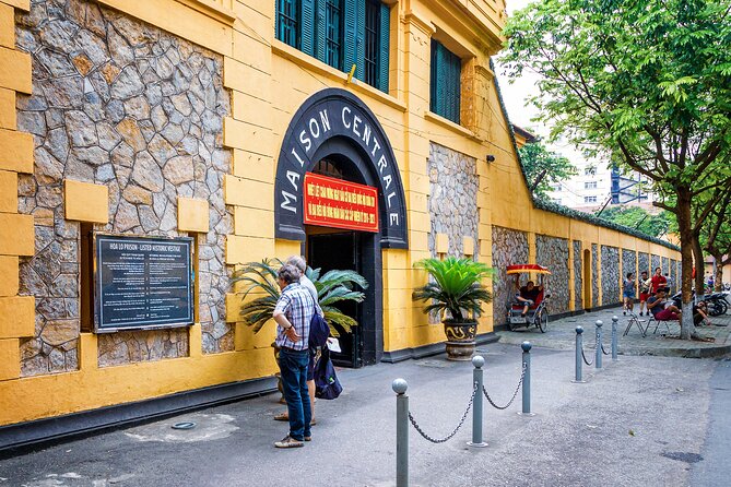 Hanoi Heritage Premium Daily Tour - Stop 1, Tran Quoc Pagoda: Starting With Hanoi’s Oldest Pagoda