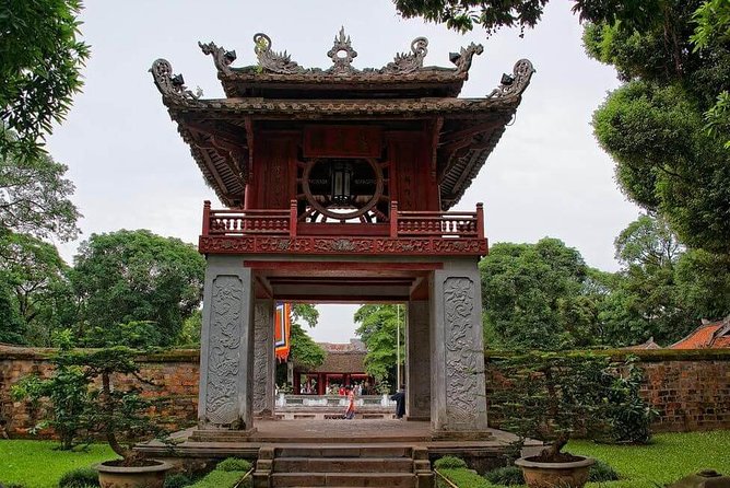 Hanoi Highlights: Half-day City Tour - Tran Quoc Pagoda: Lakeside Calm and Deep Time