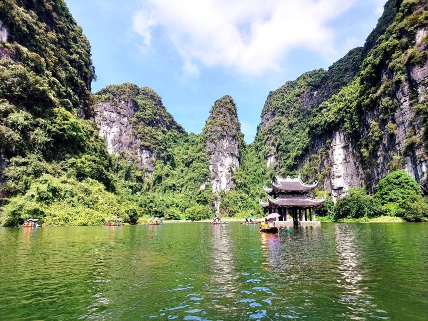 Hanoi: Hoa Lu, Trang An, and Mua Cave Full-Day Trip - Bike through a traditional village, or take it easy