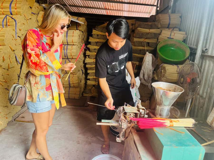 Hanoi: Incense Village, Conical Hat, & Embroidery Tour - Key Points to Know Before You Go