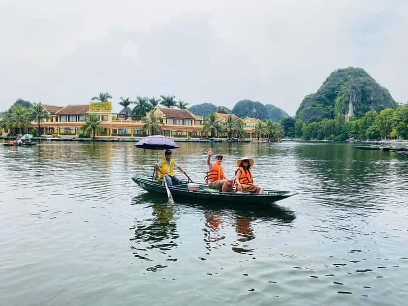Hanoi: Incense Village, Ninh Binh Hoa Lu, Trang An, Mua Cave - Trang An sampan boat ride: cave time with slow, scenic control