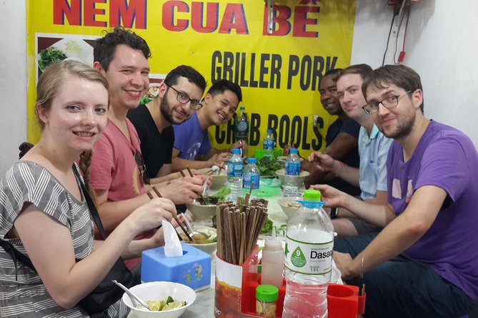 HANOI INCREDIBLE STREET FOODIE TOUR (Enjoy traditional Cuisine as the local) - Guides who teach you how to order, how to greet, and how to watch out