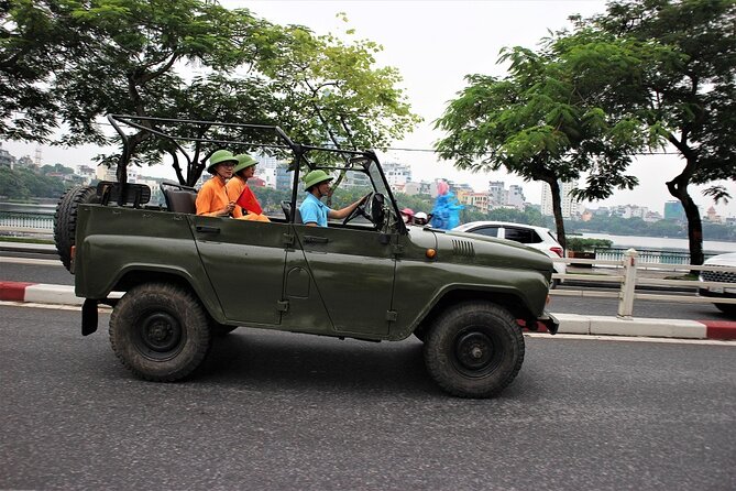 Hanoi Jeep Foodie Tours Led By Women - How this Hanoi night jeep food tour really works
