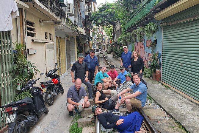 Hanoi Jeep Tour: Food, Culture and Fun by Vietnam Army Jeep - Ba Đình Square drive: city highlights without losing the thread
