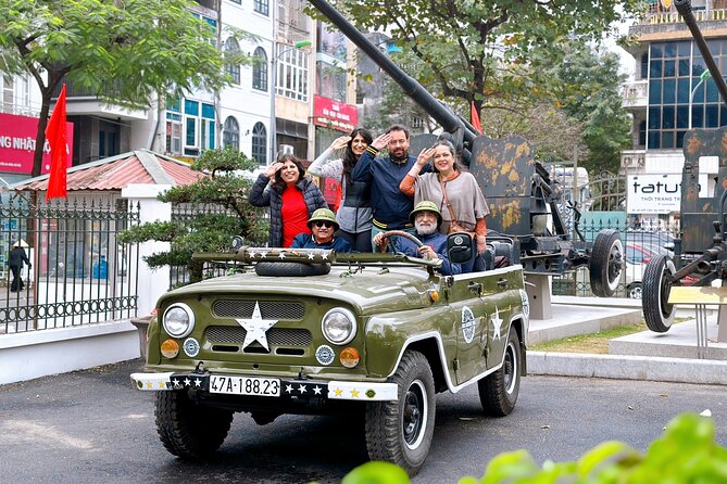 Hanoi Jeep Tour: Red River Countryside+ Backstreet+ Train-street - Guides and driving: where the tour feels personal