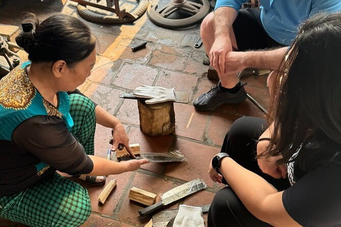 Hanoi Knife-Making Class:Join the Legacy in Blacksmith's Workshop - Why Da Sy’s knife workshop feels like craft, not souvenir shopping