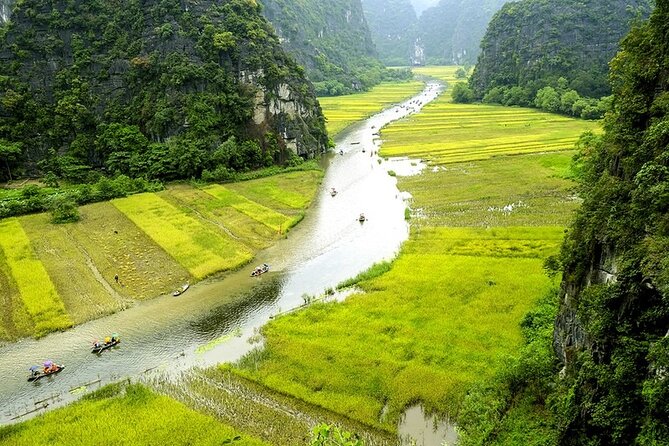 Hanoi: Luxury Small Group Bich Dong, Trang An & Mua Cave Day Tour - Cycling through Tam Coc rice fields, plus a local family visit