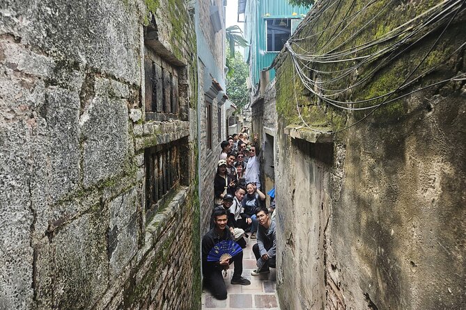 Hanoi Michelin Star Street Food Walking Tour & Train-Street - A street food walk that ends with a real Hanoi moment
