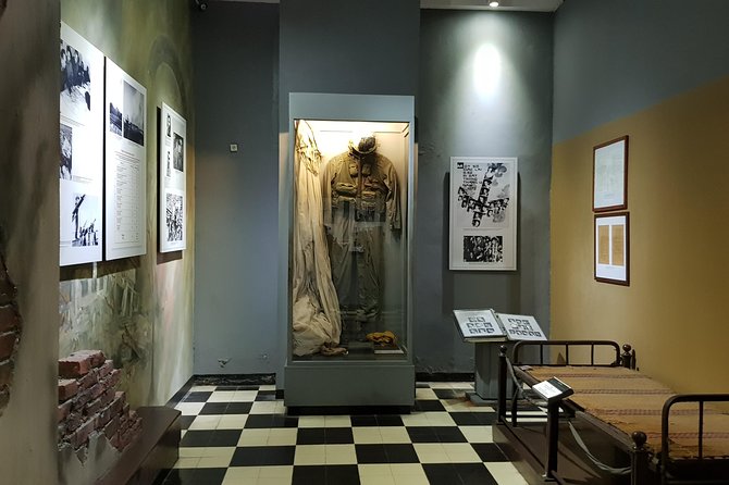 Hanoi Military tour for Half day city - How long it feels: 3 to 4 hours done right