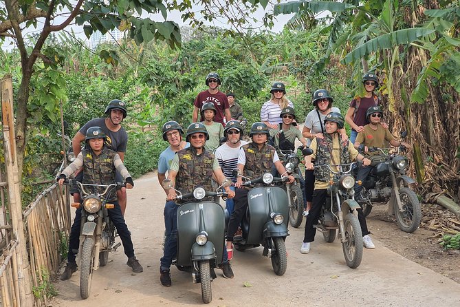 Hanoi Motorbike Tour: Food, Culture and Fun by Vintage Motorbike - Long Biên Bridge: quick stop, big views over the Red River area