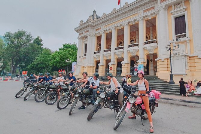 Hanoi Motorbike Tour: Hanoi HIGHTLIGHTS & HIDDEN GEMS - Stop 2: Temple of Literature and the National University area