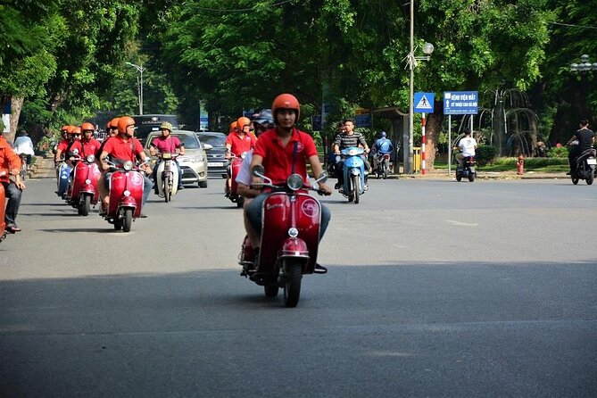 Hanoi Motorbike Tours: Hanoi City Motorbike Tours Led By Women - Banana Island and Long Bien Bridge: the scenic part of the loop