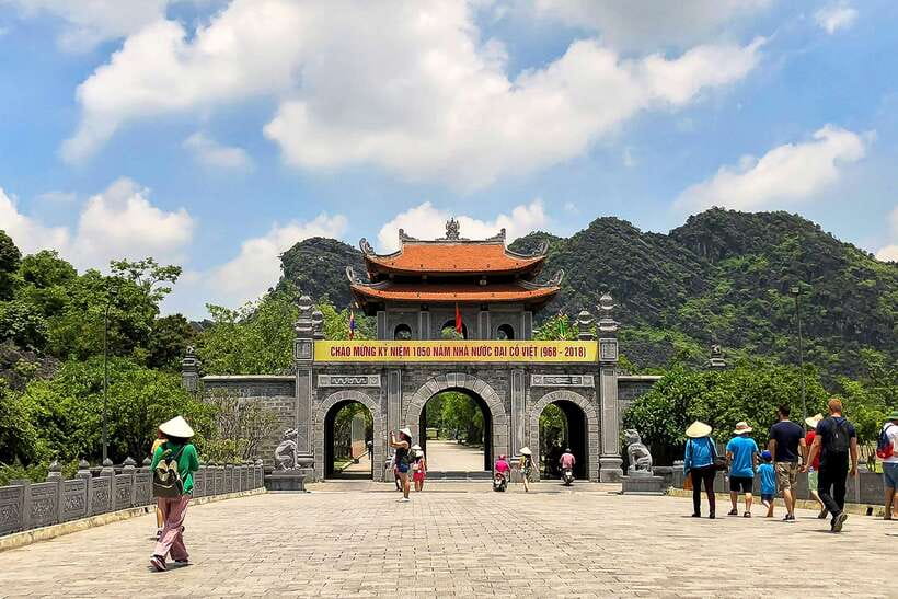 Hanoi/Ninh Binh: 1-Day Tam Coc/Trang An, Hoa Lu & Mua Caves - Key things that make this day tour work