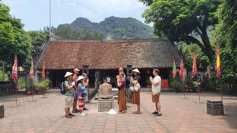 Hanoi/Ninh Binh: 1-Day Tam Coc/Trang An, Hoa Lu & Mua Caves - Biking to local villages in Ninh Binh: the highlight for many people