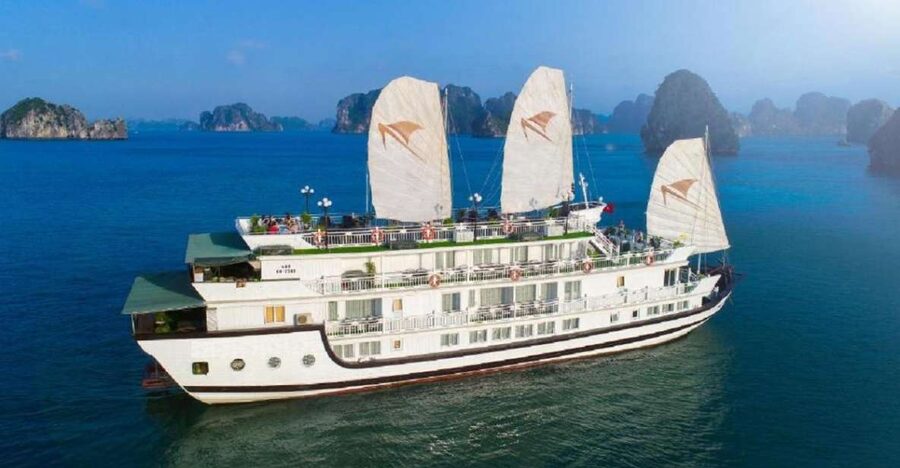 Hanoi/Ninh Binh:3 Day 2 Night Bai Tu Long Bay Luxury Junk - Why Bai Tu Long Feels Better Than the Usual Halong Grind