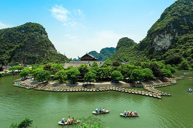 Hanoi - Ninh Binh Day Trip - Trang An by sampan: the grotto network and how to enjoy the ride