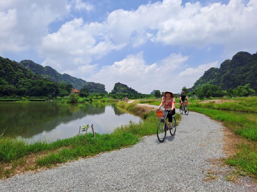 Hanoi: Ninh Binh, Hoa Lu, Tam Coc and Mua Cave Day Trip - Hoa Lu Ancient Capital: Temples, History, and a Scenic Bike Ride