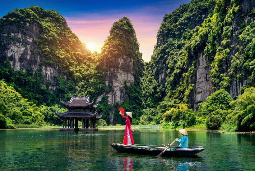Hanoi: Ninh Binh, Trang An, Mua Cave and Bai Dinh Pagoda - Bai Dinh Pagoda: Massive Scale, Real Spiritual Vibes